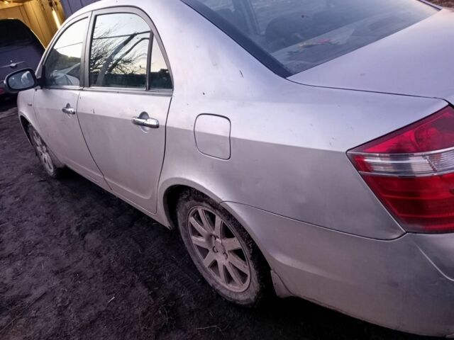 Серый Джили Мапл, объемом двигателя 1.8 л и пробегом 340 тыс. км за 1350 $, фото 3 на Automoto.ua