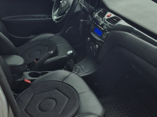 Серый Джили Мапл, объемом двигателя 1.5 л и пробегом 28 тыс. км за 7400 $, фото 17 на Automoto.ua