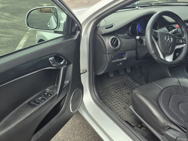 Серый Джили Мапл, объемом двигателя 1.5 л и пробегом 30 тыс. км за 6500 $, фото 15 на Automoto.ua