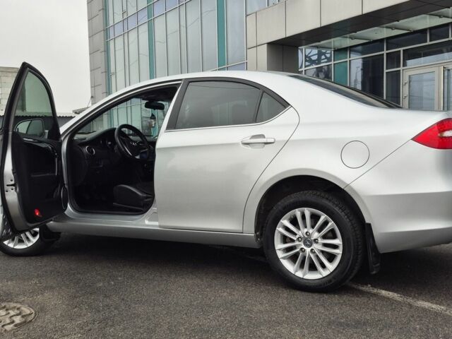 Серый Джили Мапл, объемом двигателя 1.5 л и пробегом 30 тыс. км за 6500 $, фото 14 на Automoto.ua