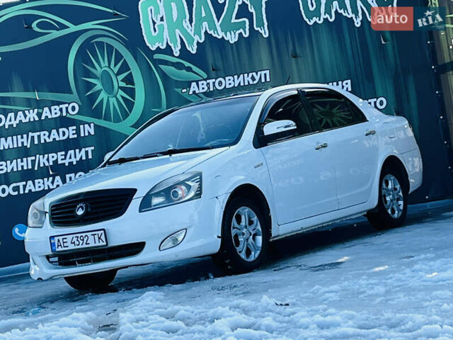 Белый Джили СЛ, объемом двигателя 1.79 л и пробегом 186 тыс. км за 2900 $, фото 2 на Automoto.ua