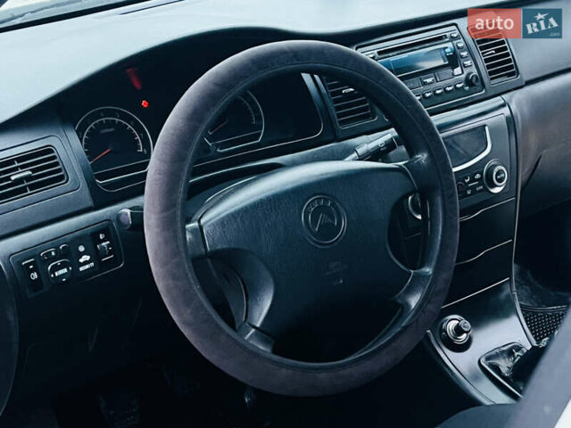 Білий Джилі СЛ, об'ємом двигуна 1.79 л та пробігом 184 тис. км за 3400 $, фото 9 на Automoto.ua