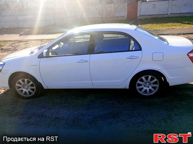 Белый Джили СЛ, объемом двигателя 1.8 л и пробегом 60 тыс. км за 4800 $, фото 3 на Automoto.ua