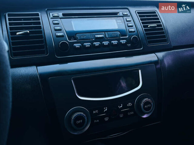 Белый Джили СЛ, объемом двигателя 1.79 л и пробегом 186 тыс. км за 2900 $, фото 23 на Automoto.ua