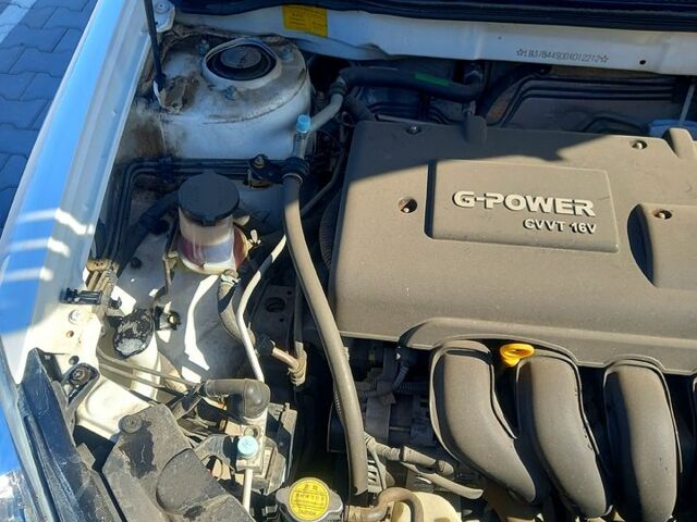 Белый Джили СЛ, объемом двигателя 1.8 л и пробегом 72 тыс. км за 4000 $, фото 1 на Automoto.ua