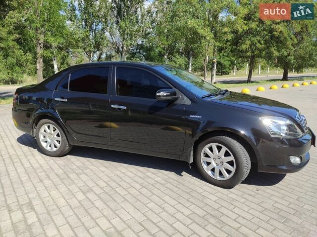 Черный Джили СЛ, объемом двигателя 1.79 л и пробегом 76 тыс. км за 4150 $, фото 5 на Automoto.ua