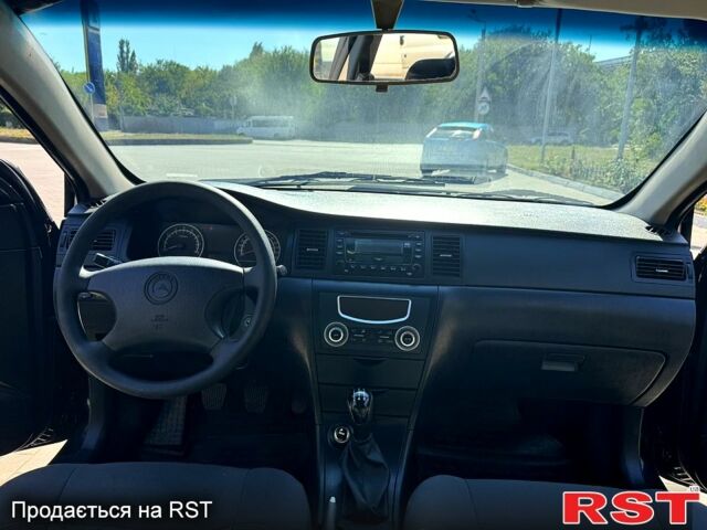 Джили СЛ, объемом двигателя 1.8 л и пробегом 120 тыс. км за 4200 $, фото 6 на Automoto.ua