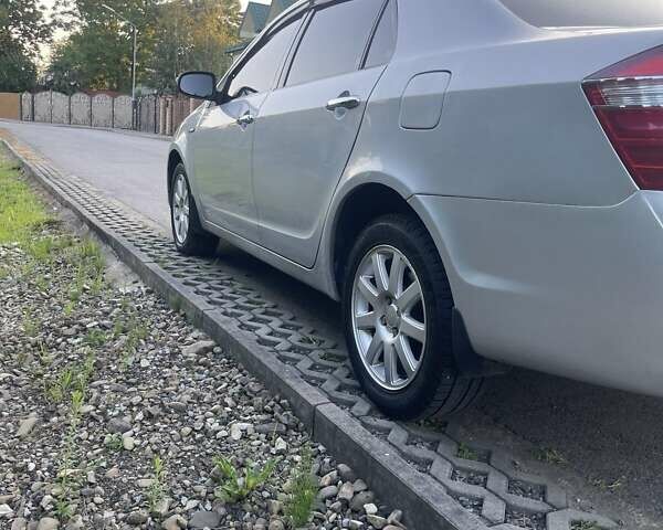 Серый Джили СЛ, объемом двигателя 1.79 л и пробегом 118 тыс. км за 3600 $, фото 4 на Automoto.ua