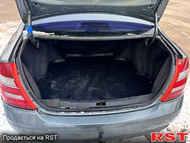 Сірий Джилі СЛ, об'ємом двигуна 1.8 л та пробігом 20700 тис. км за 3200 $, фото 12 на Automoto.ua