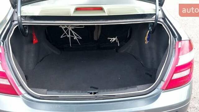 Сірий Джилі СЛ, об'ємом двигуна 1.8 л та пробігом 75 тис. км за 5500 $, фото 13 на Automoto.ua