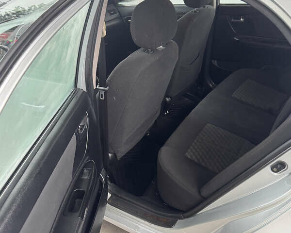 Серый Джили СЛ, объемом двигателя 1.8 л и пробегом 147 тыс. км за 2200 $, фото 4 на Automoto.ua