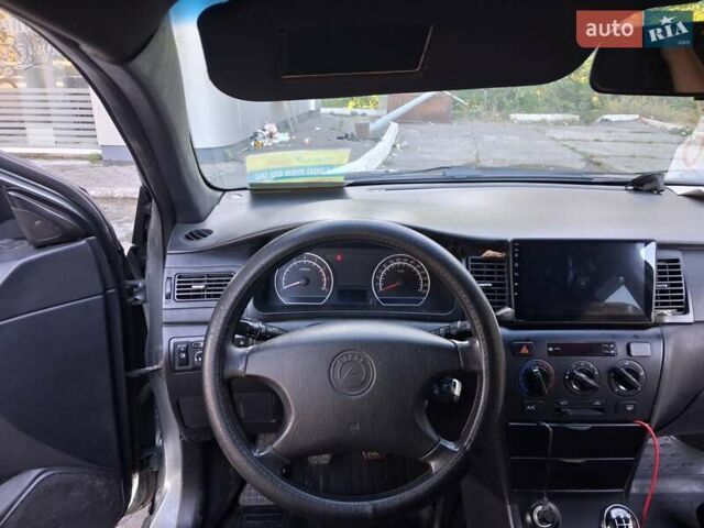 Сірий Джилі СЛ, об'ємом двигуна 1.79 л та пробігом 173 тис. км за 3989 $, фото 12 на Automoto.ua