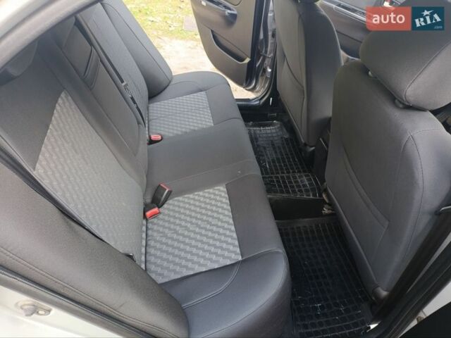 Сірий Джилі СЛ, об'ємом двигуна 1.79 л та пробігом 77 тис. км за 3650 $, фото 29 на Automoto.ua
