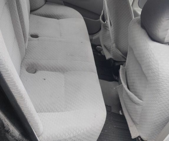 Черный Джили Вижн, объемом двигателя 1.8 л и пробегом 90 тыс. км за 2200 $, фото 5 на Automoto.ua