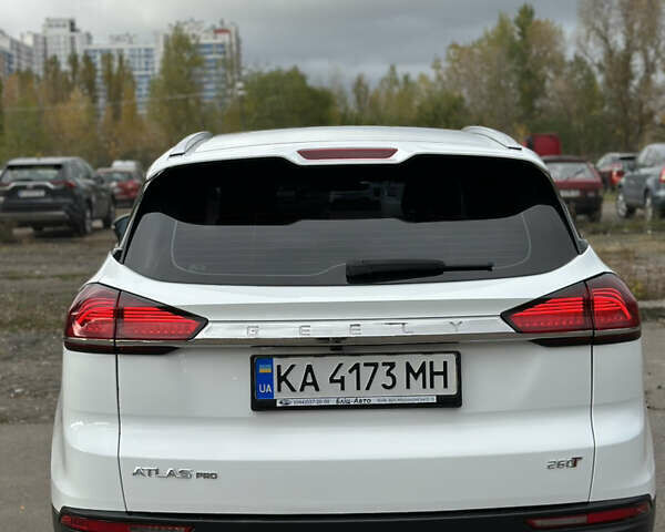 Білий Джилі Atlas Pro, об'ємом двигуна 1.48 л та пробігом 12 тис. км за 17700 $, фото 9 на Automoto.ua