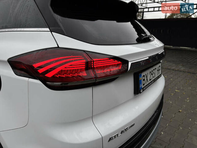 Джилі Atlas Pro 2022 у Полонном на Automoto.ua Білий Джилі Atlas Pro, об'ємом двигуна 1.48 л та пробігом 35 тис. км за 17000 $, фото 2 на Automoto.ua