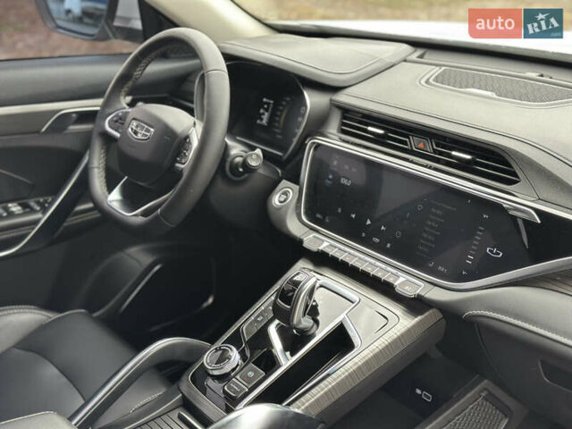 Білий Джилі Atlas Pro, об'ємом двигуна 1.48 л та пробігом 12 тис. км за 17700 $, фото 16 на Automoto.ua