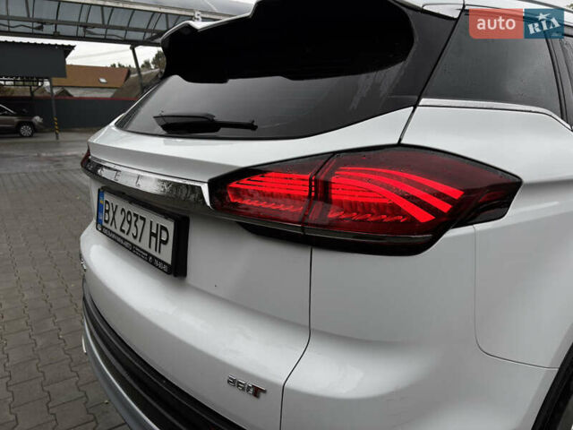 Джилі Atlas Pro 2022 у Полонном на Automoto.ua Білий Джилі Atlas Pro, об'ємом двигуна 1.48 л та пробігом 35 тис. км за 17000 $, фото 3 на Automoto.ua