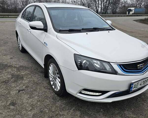 Белый Джили Emgrand EV253, объемом двигателя 0 л и пробегом 132 тыс. км за 9500 $, фото 1 на Automoto.ua