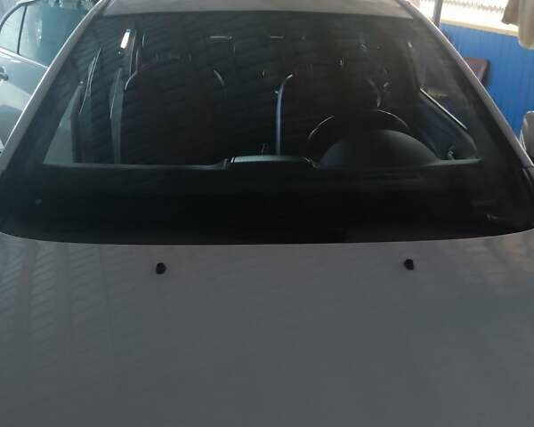 Белый Джили Emgrand EV253, объемом двигателя 0 л и пробегом 105 тыс. км за 8200 $, фото 41 на Automoto.ua