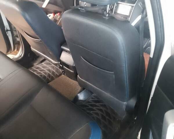 Белый Джили Emgrand EV253, объемом двигателя 0 л и пробегом 105 тыс. км за 8200 $, фото 34 на Automoto.ua