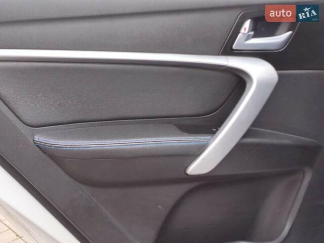 Белый Джили Emgrand EV253, объемом двигателя 0 л и пробегом 160 тыс. км за 10790 $, фото 8 на Automoto.ua