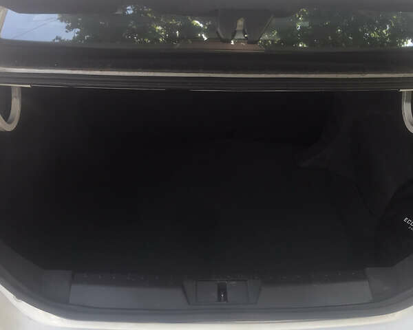 Белый Джили Emgrand EV300, объемом двигателя 0 л и пробегом 160 тыс. км за 10500 $, фото 6 на Automoto.ua