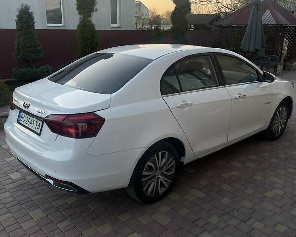 Белый Джили Emgrand EV350, объемом двигателя 0 л и пробегом 138 тыс. км за 9750 $, фото 7 на Automoto.ua