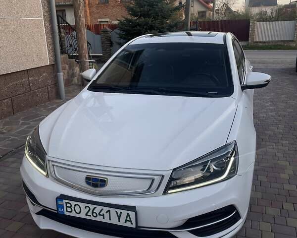 Белый Джили Emgrand EV350, объемом двигателя 0 л и пробегом 138 тыс. км за 9750 $, фото 2 на Automoto.ua