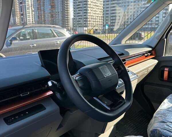 Белый Джили Farizon V6E, объемом двигателя 0 л и пробегом 1 тыс. км за 46300 $, фото 12 на Automoto.ua