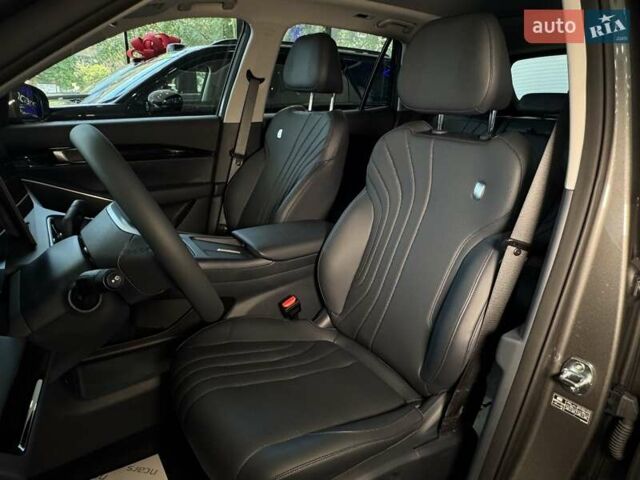 Джилі Galaxy E5 2025 у Одесі на Automoto.ua Сірий Джилі Galaxy E5, об'ємом двигуна 0 л та пробігом 1 тис. км за 24900 $, фото 19 на Automoto.ua