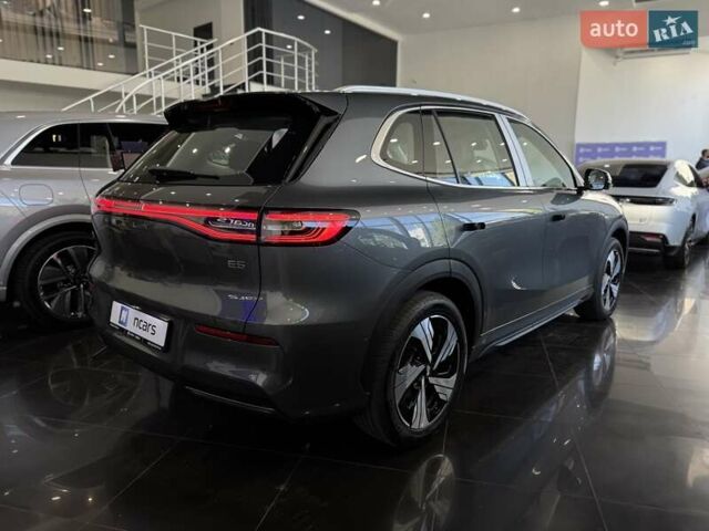 Джилі Galaxy E5 2025 у Одесі на Automoto.ua Сірий Джилі Galaxy E5, об'ємом двигуна 0 л та пробігом 1 тис. км за 24900 $, фото 3 на Automoto.ua