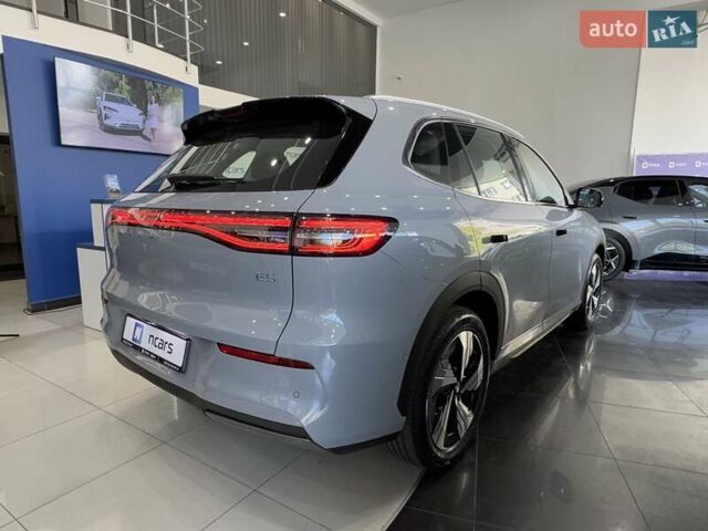 Джилі Galaxy E5 2025 у Одесі на Automoto.ua Сірий Джилі Galaxy E5, об'ємом двигуна 0 л та пробігом 1 тис. км за 25400 $, фото 3 на Automoto.ua
