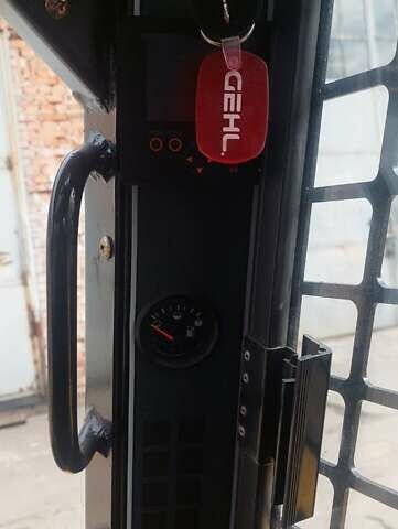 Гихл R135, объемом двигателя 0 л и пробегом 1 тыс. км за 36500 $, фото 7 на Automoto.ua