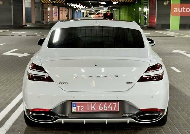 Белый Генезис G70, объемом двигателя 3.3 л и пробегом 27 тыс. км за 31500 $, фото 11 на Automoto.ua