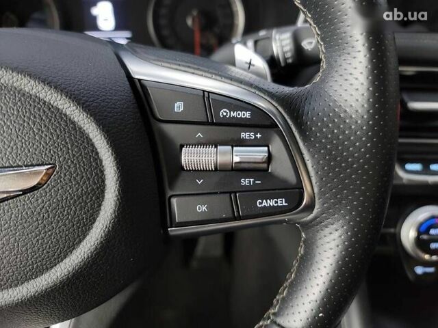 Генезис G70, объемом двигателя 2.2 л и пробегом 99 тыс. км за 29500 $, фото 14 на Automoto.ua