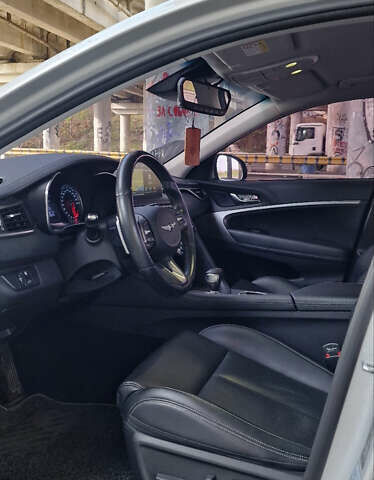 Сірий Генезис G70, об'ємом двигуна 2.2 л та пробігом 153 тис. км за 20500 $, фото 13 на Automoto.ua