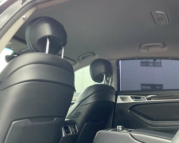 Черный Генезис G80, объемом двигателя 3.34 л и пробегом 289 тыс. км за 15900 $, фото 39 на Automoto.ua