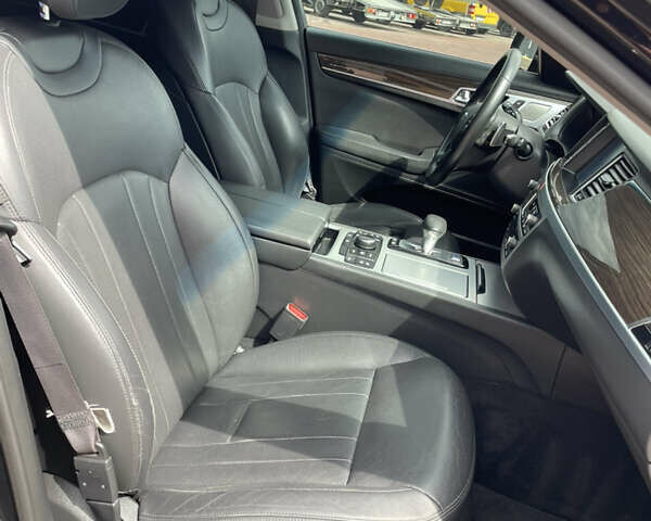 Черный Генезис G80, объемом двигателя 3.34 л и пробегом 289 тыс. км за 15900 $, фото 15 на Automoto.ua