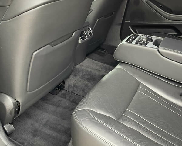 Черный Генезис G80, объемом двигателя 3.34 л и пробегом 289 тыс. км за 15900 $, фото 40 на Automoto.ua