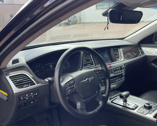 Черный Генезис G80, объемом двигателя 3.34 л и пробегом 289 тыс. км за 15900 $, фото 8 на Automoto.ua