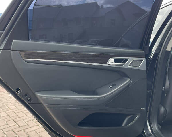 Черный Генезис G80, объемом двигателя 3.34 л и пробегом 289 тыс. км за 15900 $, фото 19 на Automoto.ua