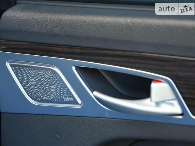 Черный Генезис G80, объемом двигателя 3.8 л и пробегом 70 тыс. км за 33000 $, фото 25 на Automoto.ua