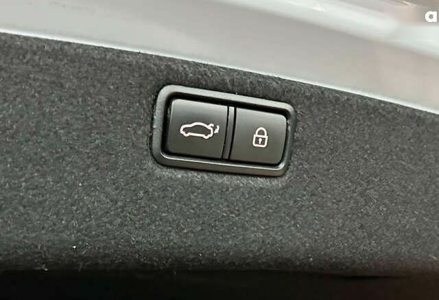 Генезис G80, объемом двигателя 3.8 л и пробегом 86 тыс. км за 22999 $, фото 27 на Automoto.ua
