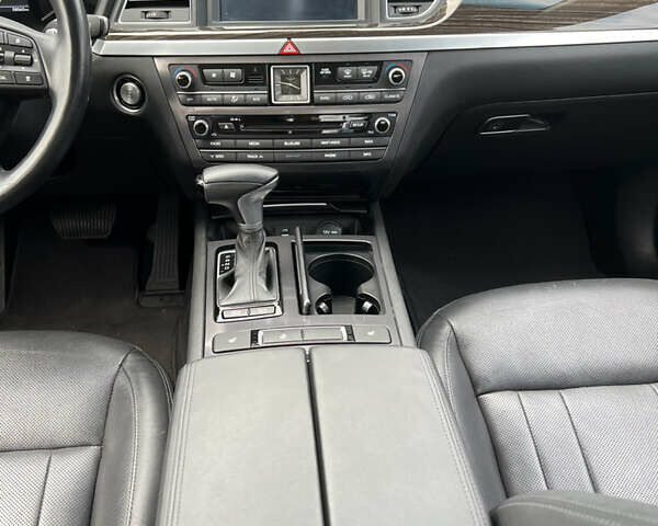 Генезис G80, объемом двигателя 3.78 л и пробегом 58 тыс. км за 28000 $, фото 10 на Automoto.ua