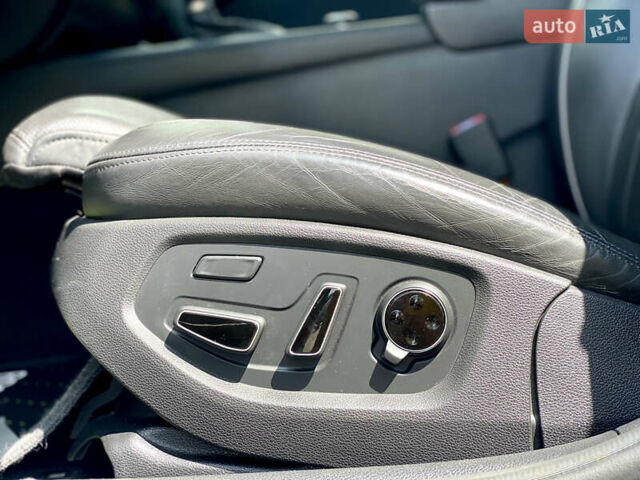 Серый Генезис G80, объемом двигателя 3.78 л и пробегом 70 тыс. км за 19500 $, фото 21 на Automoto.ua