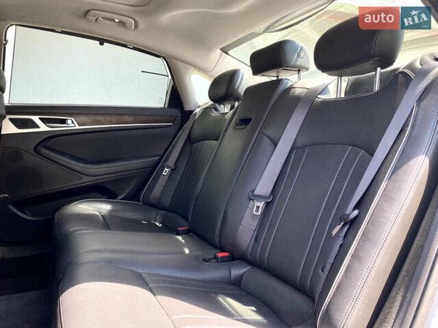 Серый Генезис G80, объемом двигателя 3.78 л и пробегом 70 тыс. км за 19500 $, фото 35 на Automoto.ua