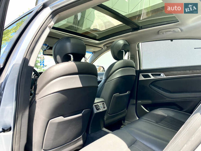 Серый Генезис G80, объемом двигателя 3.78 л и пробегом 70 тыс. км за 19500 $, фото 36 на Automoto.ua