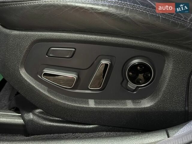 Серый Генезис G80, объемом двигателя 3.78 л и пробегом 70 тыс. км за 19400 $, фото 26 на Automoto.ua