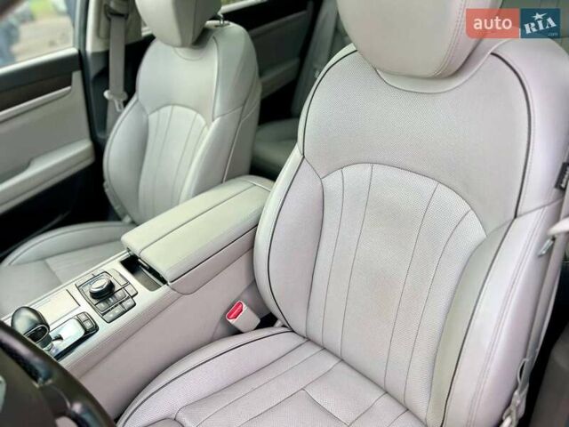 Синий Генезис G80, объемом двигателя 5 л и пробегом 84 тыс. км за 27500 $, фото 33 на Automoto.ua